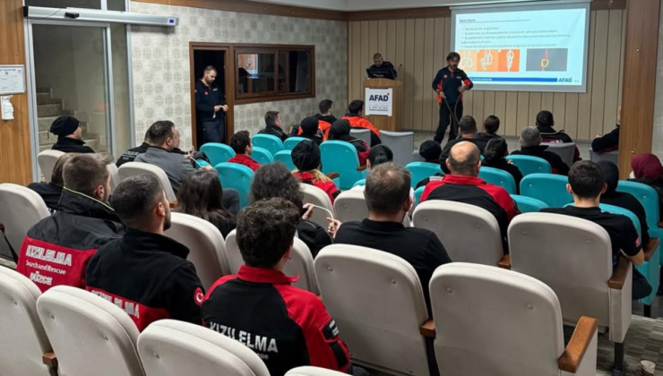 Kızılelma Arama Kurtarma Derneği, AFAD’da İlk 40 Kişilik Grupla İp Eğitimini Tamamladı