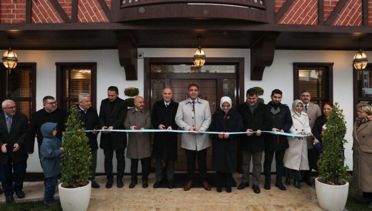 Yahya Kemal Kitap Köşkü Kapılarını Okuyuculara Açtı