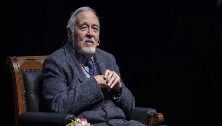 Tarihçi Prof. Dr. İlber Ortaylı Hayatını Kaybetti