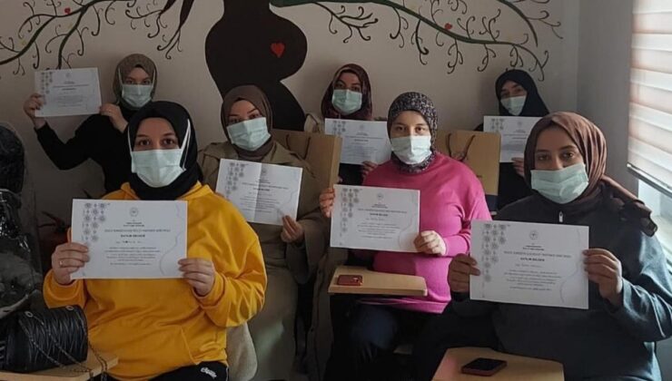 Gümüşova’da Gebe Okulu Eğitimleri Devam Ediyor