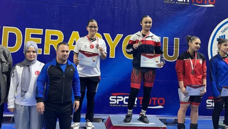 Tuğba Kıvıkoğlu’ndan Türkiye Şampiyonasında Büyük Başarı