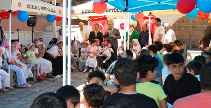 Vali Makas, Yaz Kur’an Kursu Öğrencilerinin Heyecanına Ortak Oldu